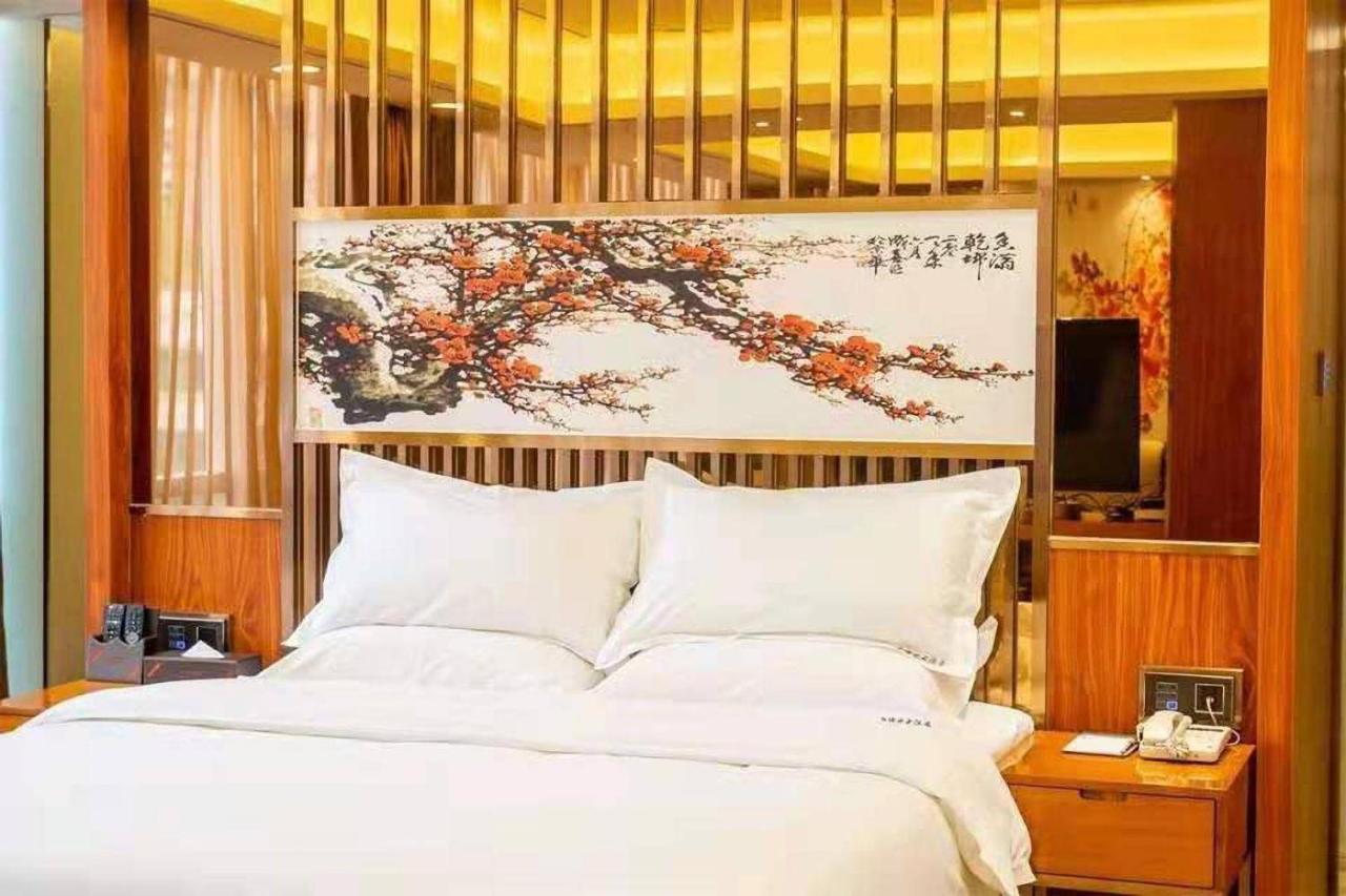 Zhongbo Art Hotel Гуанчжоу Экстерьер фото